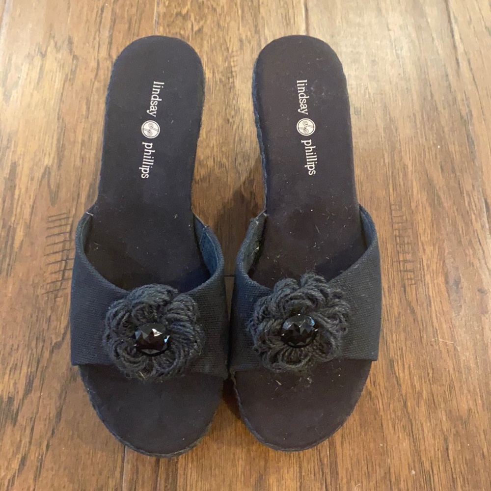 Black wedge heel